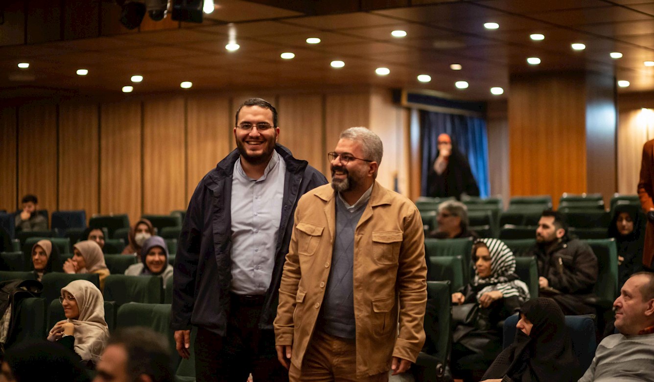 این مجموعه مستند کاملا انگیزشی است برای مردم، مستندسازان ومسئولین